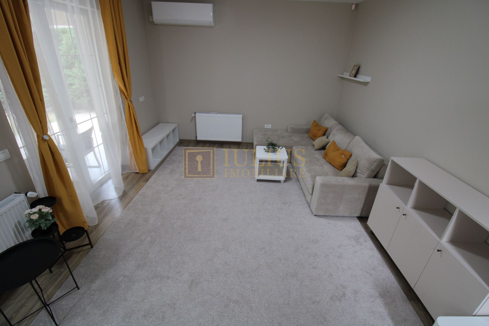 Zona Cora - Dumbravita, 5 camere + 2 bai. - Poză 5