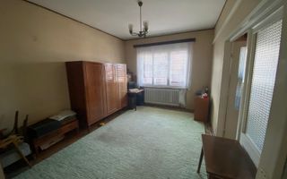 BRASADAS vinde ap cu 3 cam și garaj Piata Mare. - Poză 2