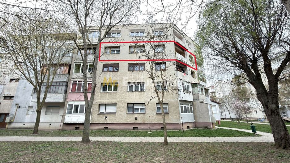 Apartament 3 camere MV1 Str. Gladiolei 6 Etaj III - Carei - - Poză 11