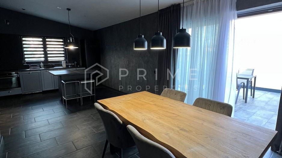 Închiriere apartament exclusivist 2 camere | Central | Terasă 20 mp - Poză 1