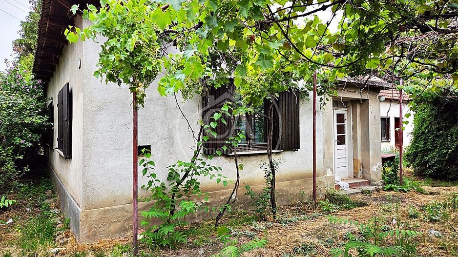 Casa de vanzare cu 4 camere si teren de 1520 in satul Batar, Bihor - Poză 5