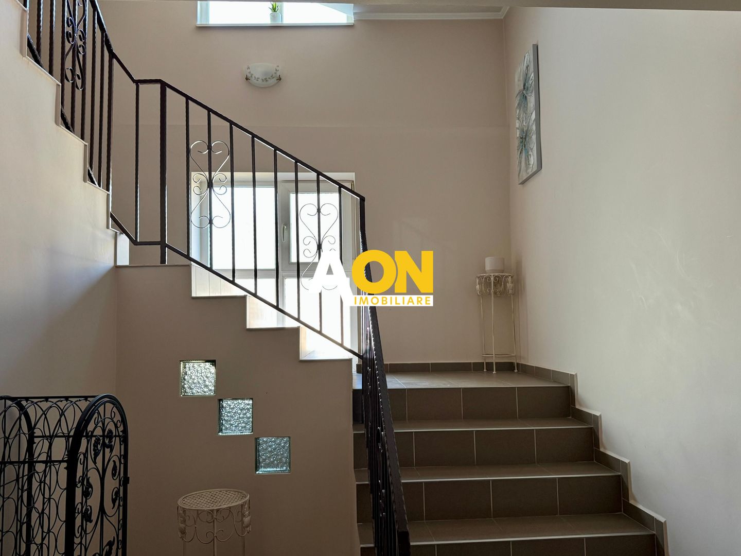 Casa De Inchiriat Pretabila Pentru Birouri, 6 Camere, Zona Centru - Poză 8