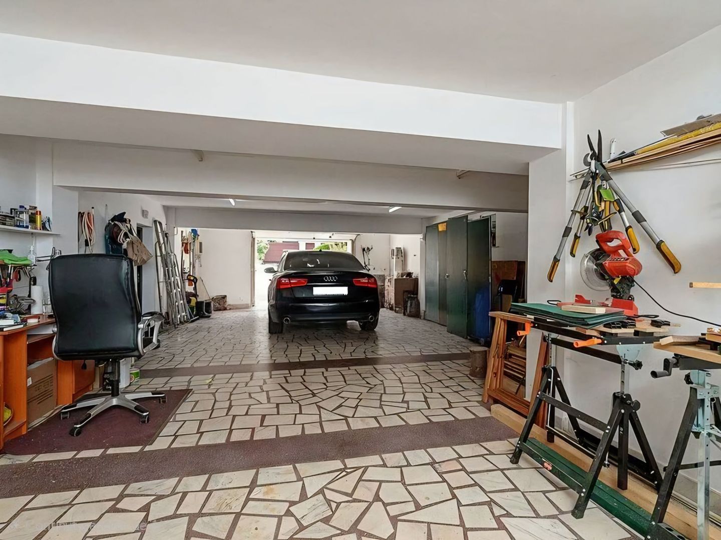 Vilă excepțională cu lift, piscina și teren de 1000 mp | VOLUNTARI - Poză 19