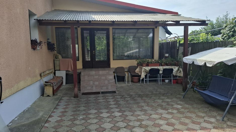 Casă individuală | 160 mp utili | 560 mp teren | Vizavi de intrarea în - Poză 8
