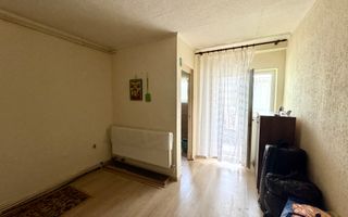 Garsoniera + balcon | Parter | Zona Micro 17,  str. Ostrovului - Poză 1