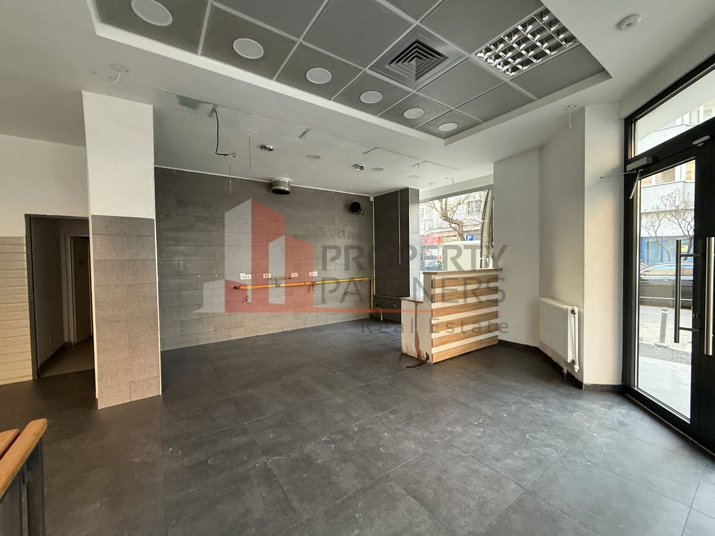 Spațiu comercial disponibil pentru închiriere - Poză 2