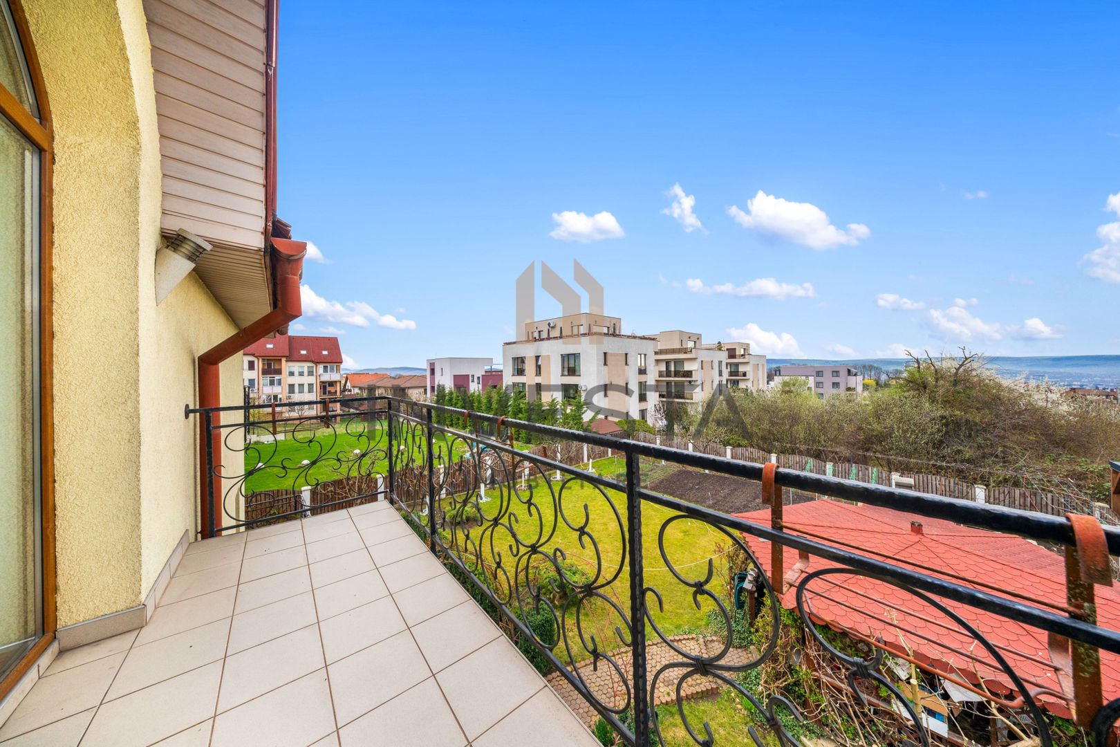 Casa individuala cu 7 camere, 260 mp, teren 900 mp, front 19m, Europa - Poză 14