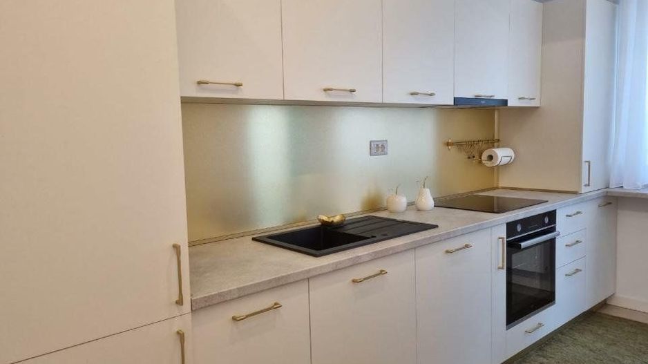 Cortina North, Particular - Poză 5