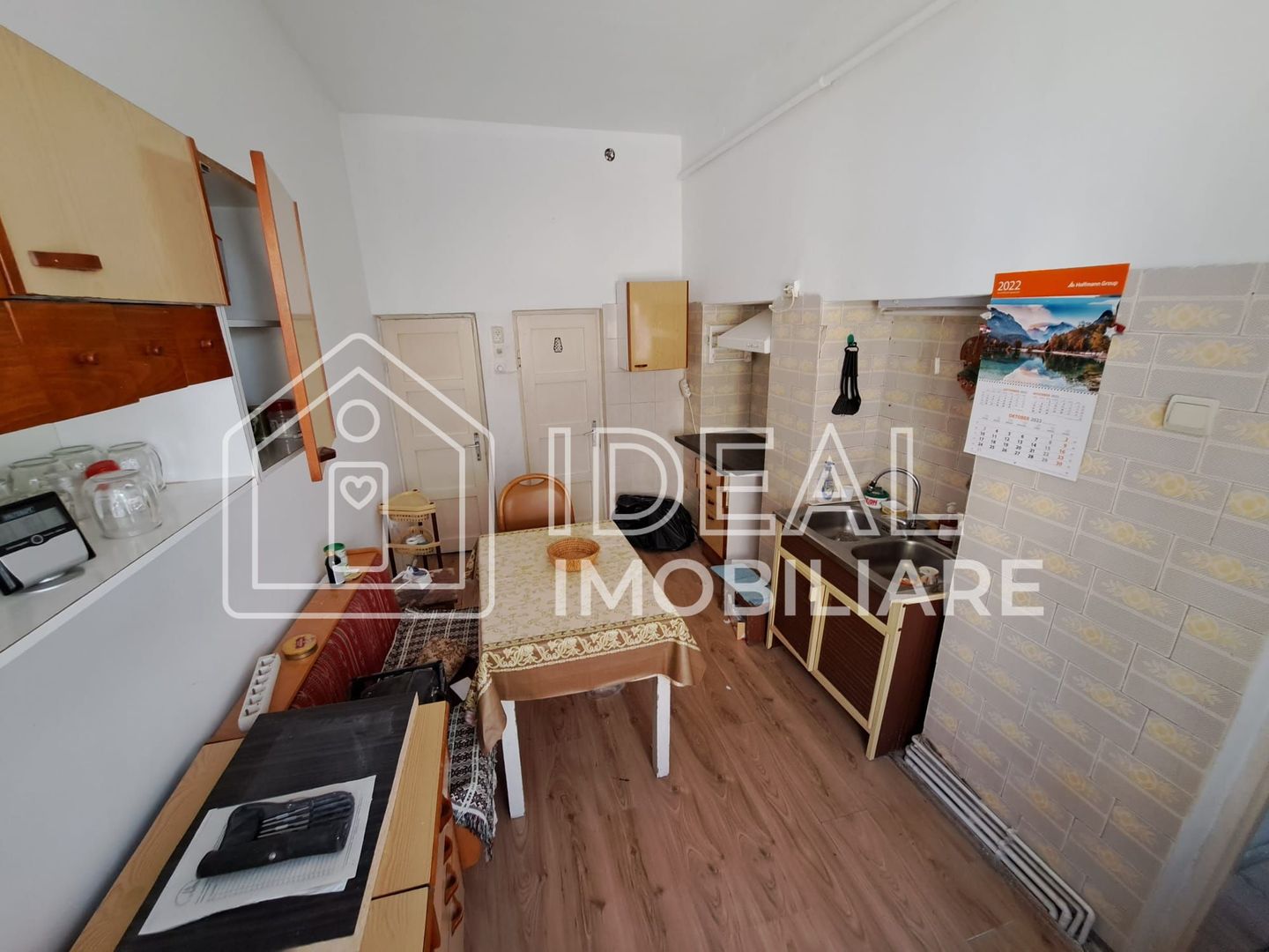 Casa cu 2 camere si pivnita mare, zona Ultracentrala - Poză 3