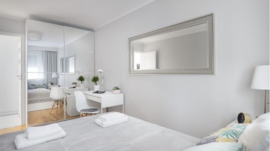 FINALIZAT ! Apartament tip Studio, vedere piscina, 3 min metrou Berceni - Poză 1