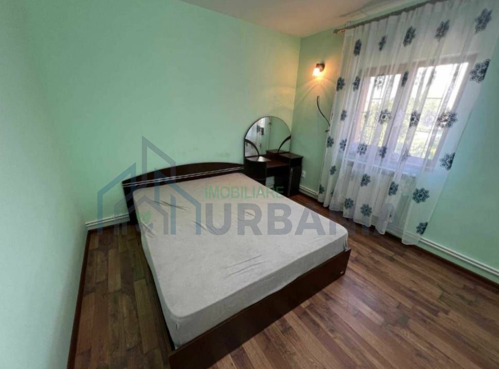 Casă de închiriat, Rusenii Vechi, Holboca - 7 camere, curte 400 mp - Poză 5