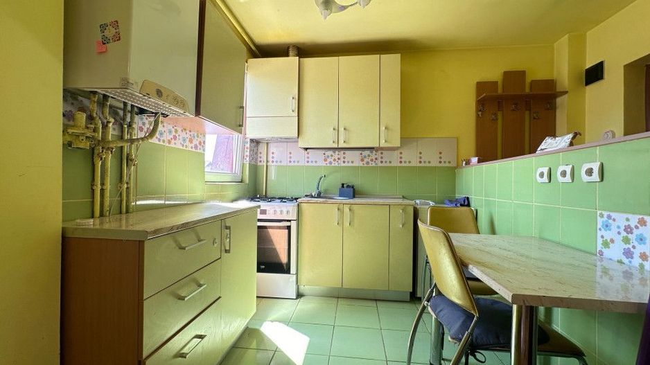Apartament 3 camere, tip mansarda - Aleea Sevis - Poză 3