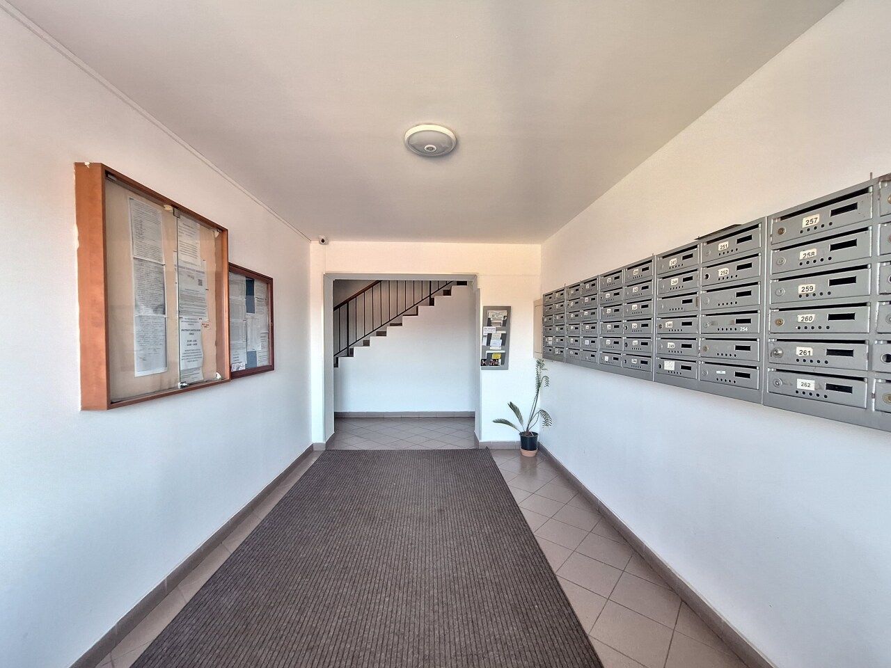 Apartament 2 camere mobilat&utilat + parcare  Rin Grand Hotel Vitan - Poză 7