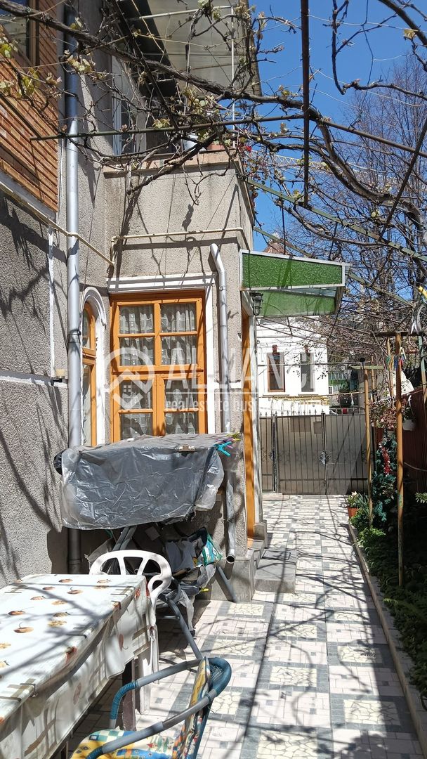 Casa 6 camere zona CAPITOL-CENTRAL  ( cod 12 ) - Poză 6