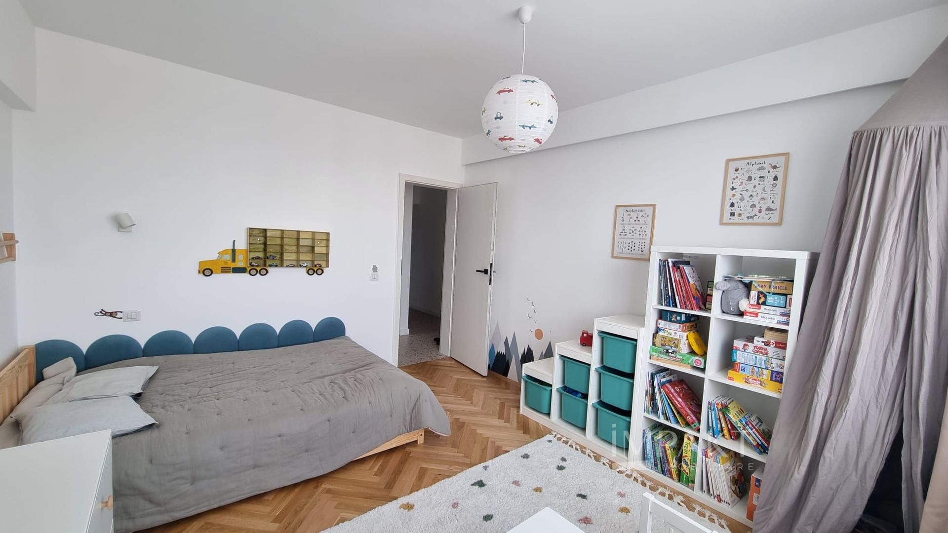 Apartament cu 3 camere decomandat cf sporit in Andrei Muresanu - Poză 6