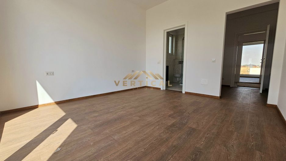 Casa parter cu 4 camere - comuna Berceni - Poză 10