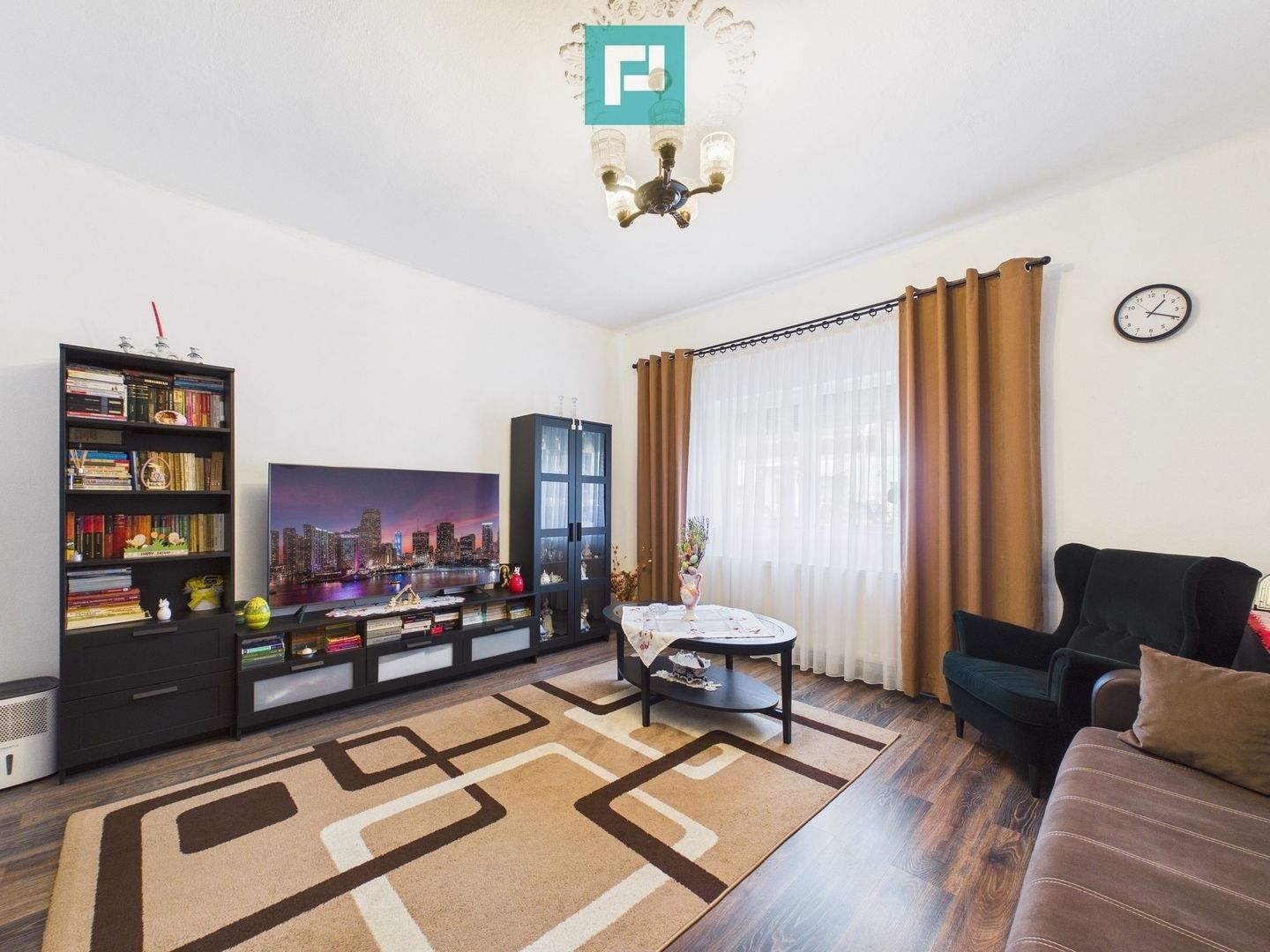 Casă 3 camere, 544 mp teren, Gai, curte + garaj - Poză 1