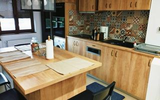 3 camere aproape de centru  renovat centrala proprie - Poză 7