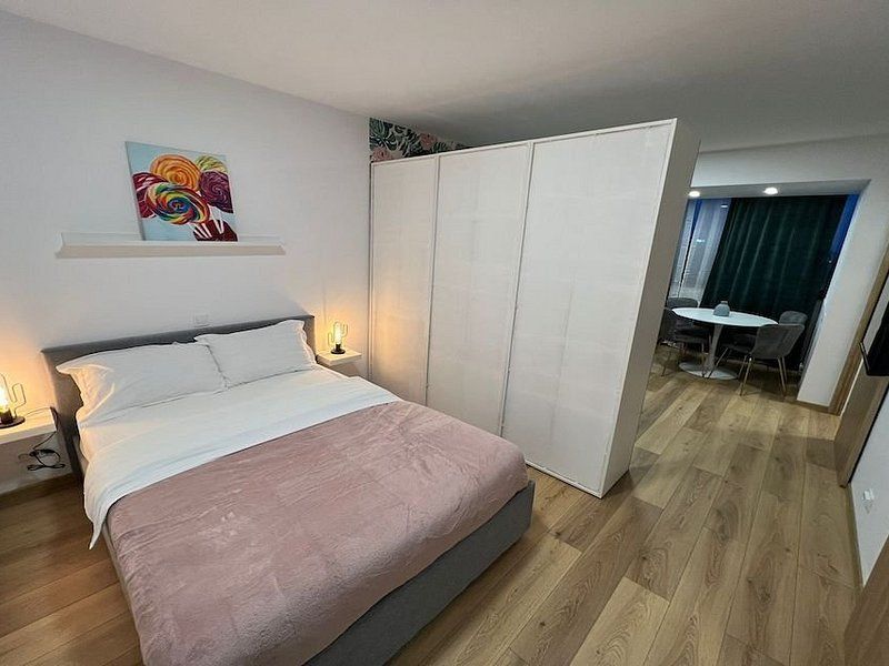 Garsonieră de închiriat, cu vedere panoramică spre Parcul Tractorul - Poză 16