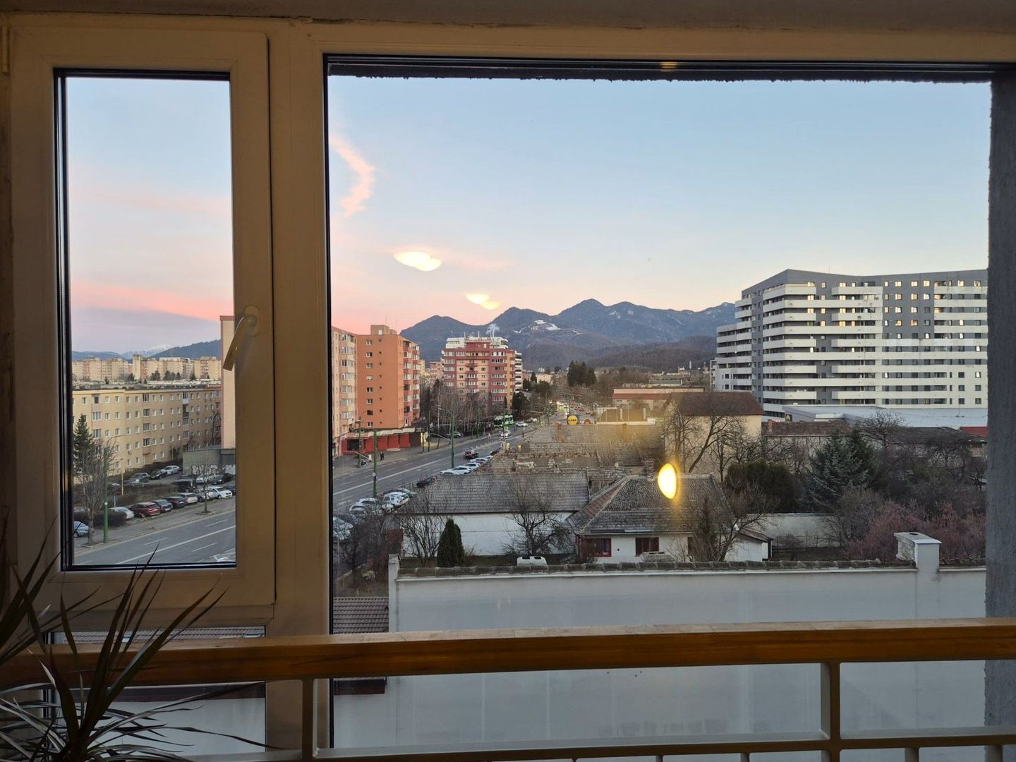 Exclusivitate -Apartament în bloc nou, Intrare Răcădău, cu priveliște spre Tâmpa - Poză 19