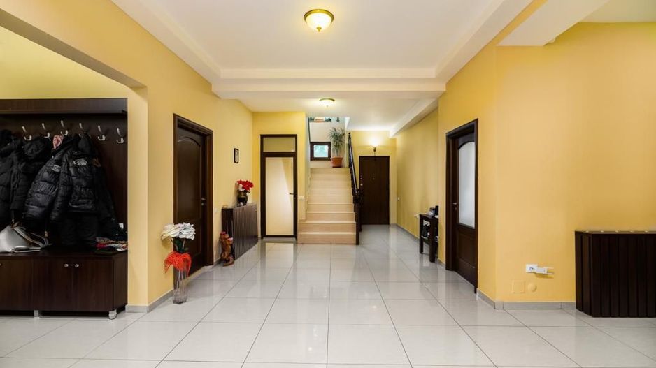 Vila superba de vanzare in apropiere de padure Pantelimon - Poză 7