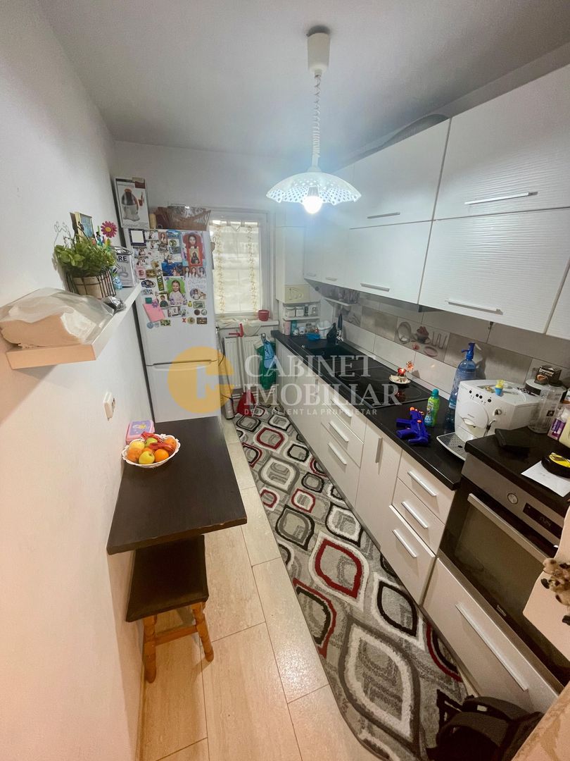Apartament cu 3 camere - Etaj Intermediar - Bloc din 80 - Tesatura - Poză 5