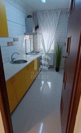 Garsoniera Decom.+Balcon ( pretabil spat.comerc./investitie) PARTER/4 - Poză 4