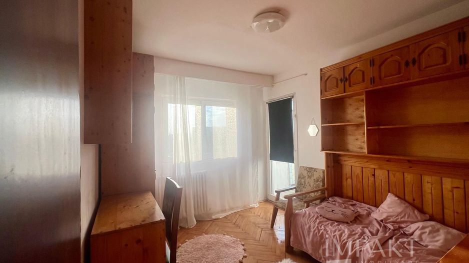 Apartament cu 3 camere si garaj sub bloc in Zorilor - Poză 3