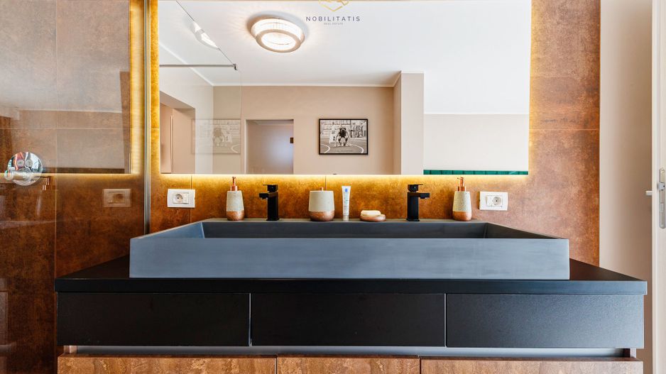 O Capodoperă Arhitecturală, Oferind Eleganță și Confort - Dumbravita - Poză 25