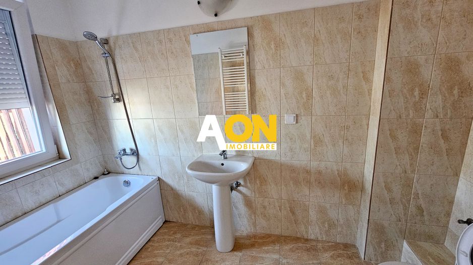 Apartament tip Penthouse, 4 camere, 2 bai, 108 mp utili + boxa, Centru - Poză 12