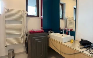 Casa insiruita deosebita cu 5 camere in cartierul Sopor - Poză 15