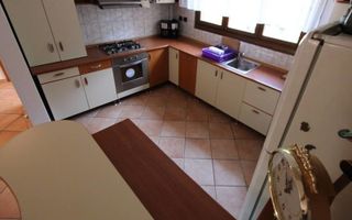 Vila P+1 deosebita, complet mobilata si dotata, cheltuieli de intretinere mici - Poză 3