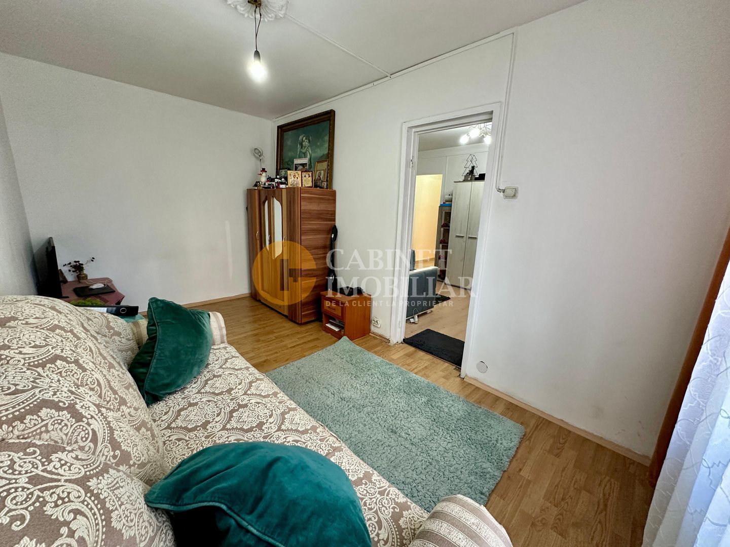 Apartament cu 2 Camere -  Etaj 1 - Zona Alexandru cel Bun - Poză 6