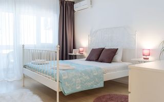 Apartament  Piața Romană // Mgheru - Poză 3
