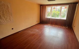 De inchiriat spatiu birou + garaj + magazie + 2 locuri parcare - Poză 2
