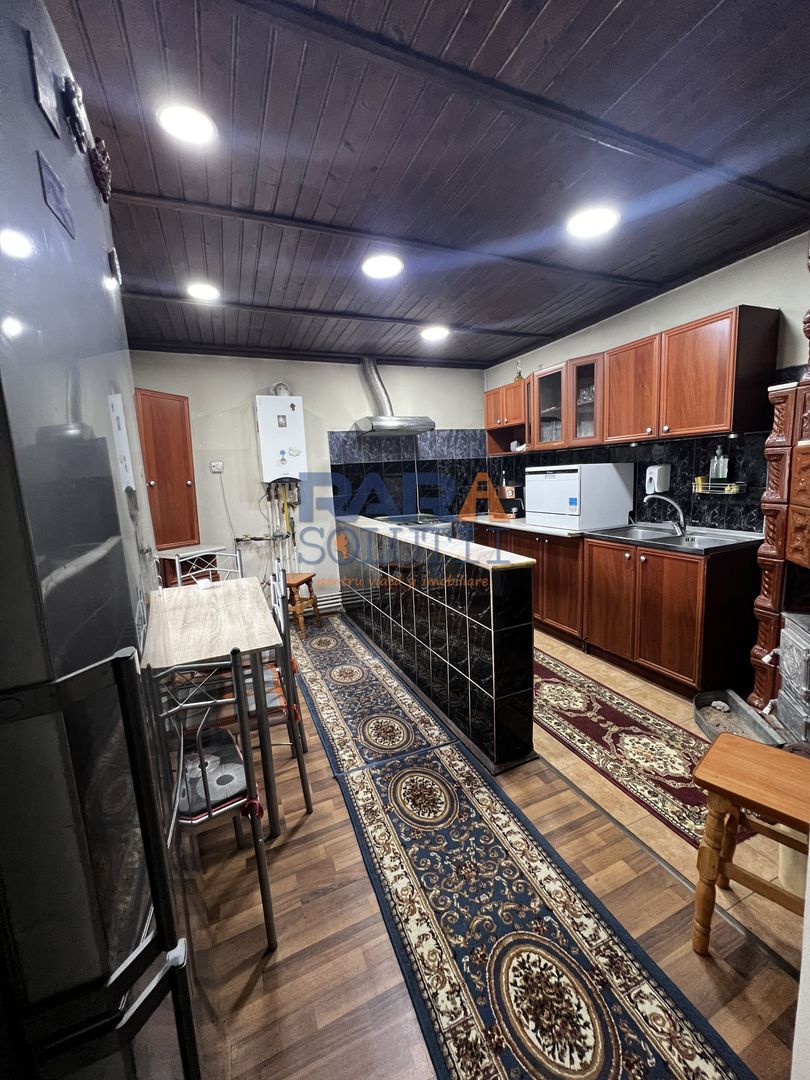 Casă Cordun, 2 dormitoare + living, 1000 mp teren - Poză 3