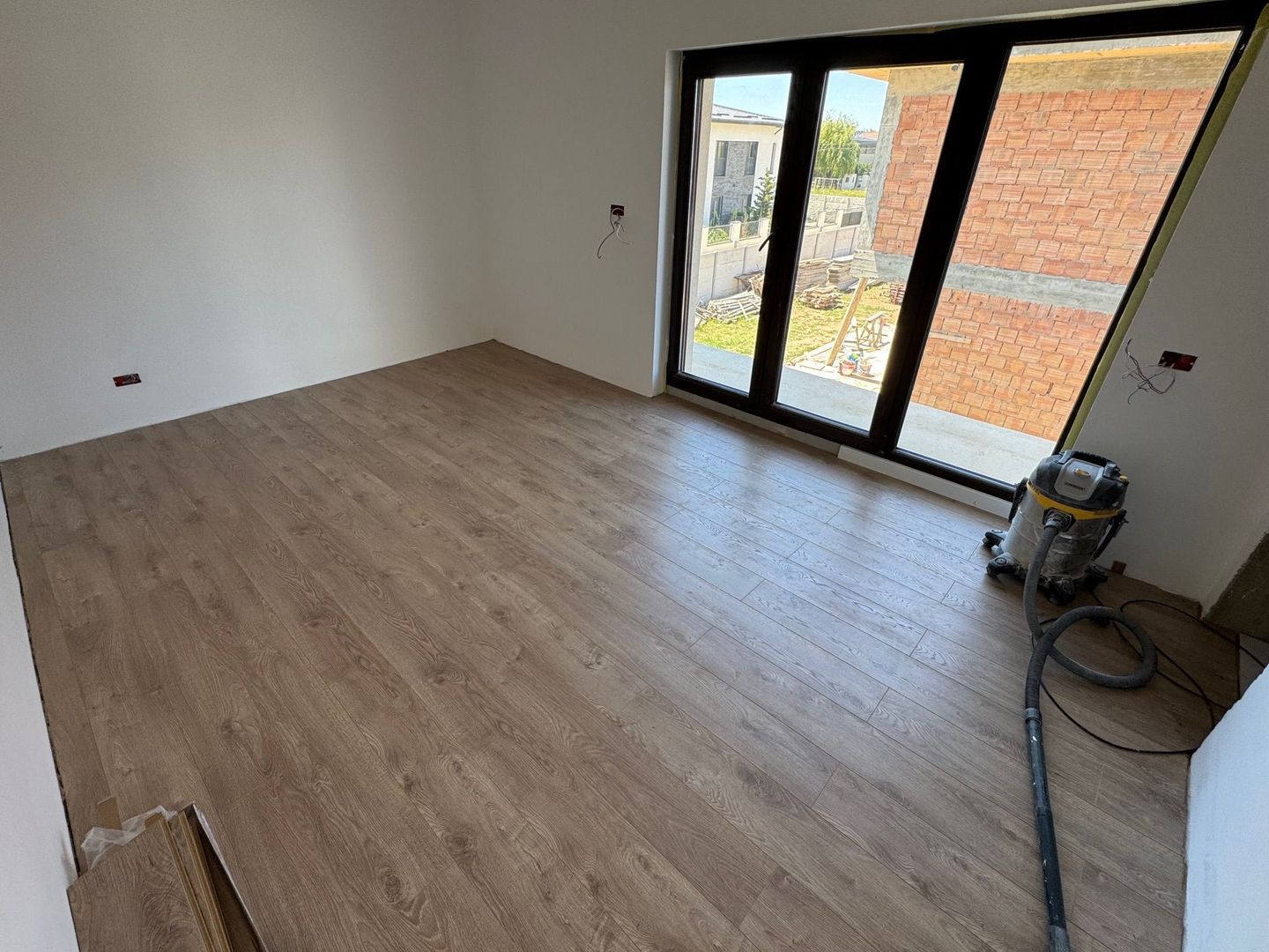 Vile PASIVE Tunari, asfalt, toate utilitatile, zona BUNA - Poză 12