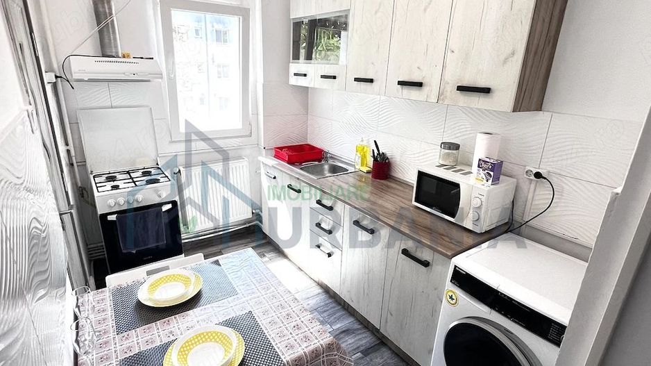 Apartament 2 camere, renovat 2026, central Podu Ros, cu loc de parcare inclus - Poză 3