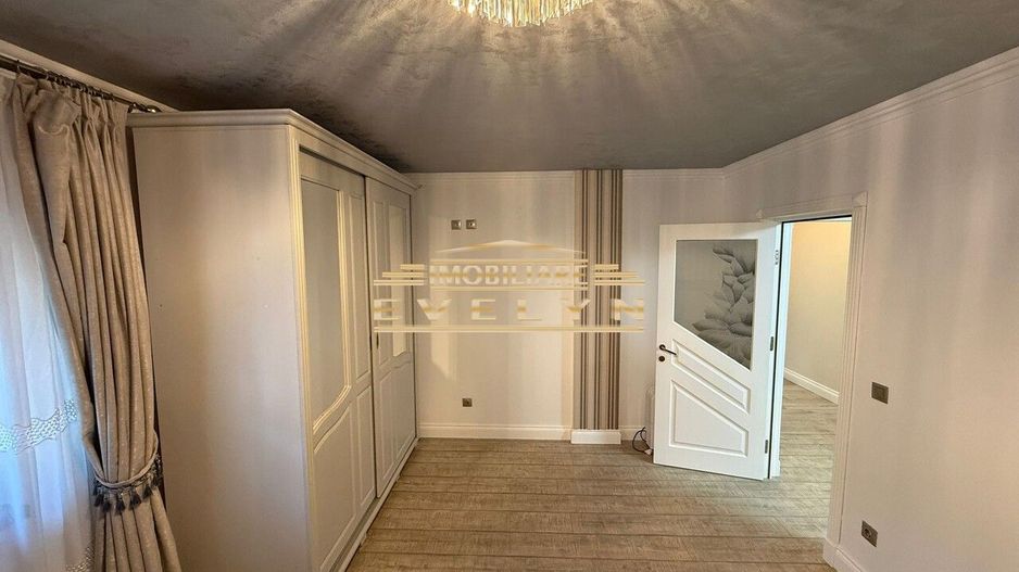 Apartament 3 camere modern zona Piata Mare, parter, 70 mp, renovat integral - Poză 3