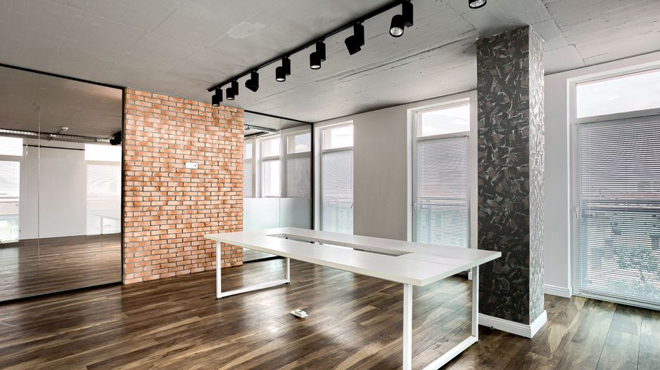 Spațiu birou în Arad ultracentral cu parcare - Poză 3