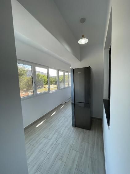 Prima închiriere, apart 3 camere decomandat, 2 băi, metrou Muncii - Poză 8
