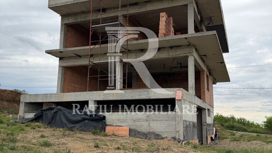Vilă Statement cu Piscină și Design Arhitectural Spectaculos | Oradea - Poză 33