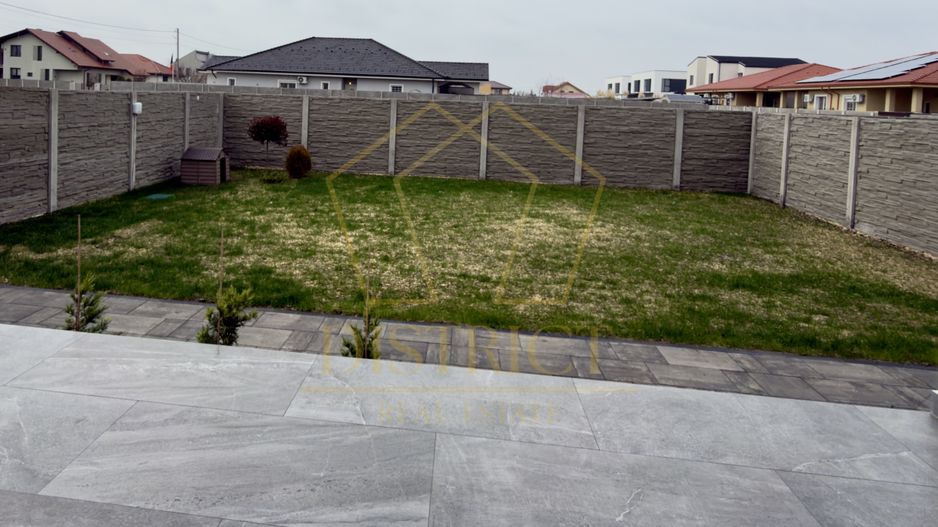 Com 0 | Duplex superb cu 5 camere despartit prin garaj | Dumbravita - Poză 9