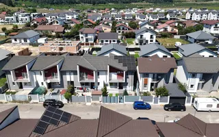 Casă înșiruita 4 camere | Panouri solare + Baterie de stocare - Poză 39