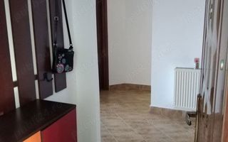 Apartament de vânzare - Poză 1