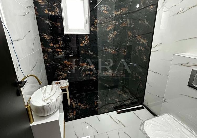 Vand Apartament 3 Camere Apahida zona linistita. - Poză 6
