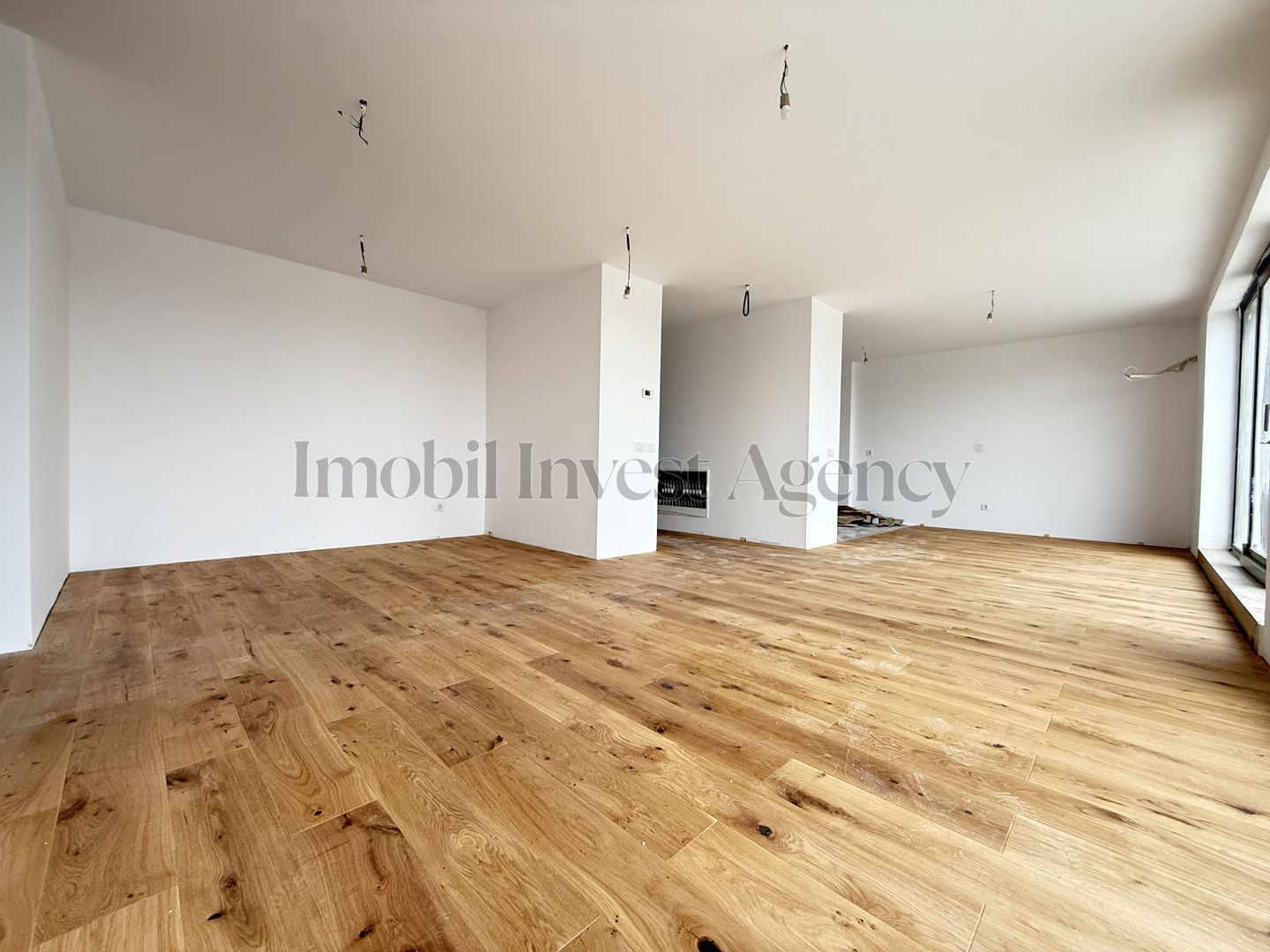 Apartament 4 camere de vanzare Pipera in bloc cu vedere la lac - Poză 17
