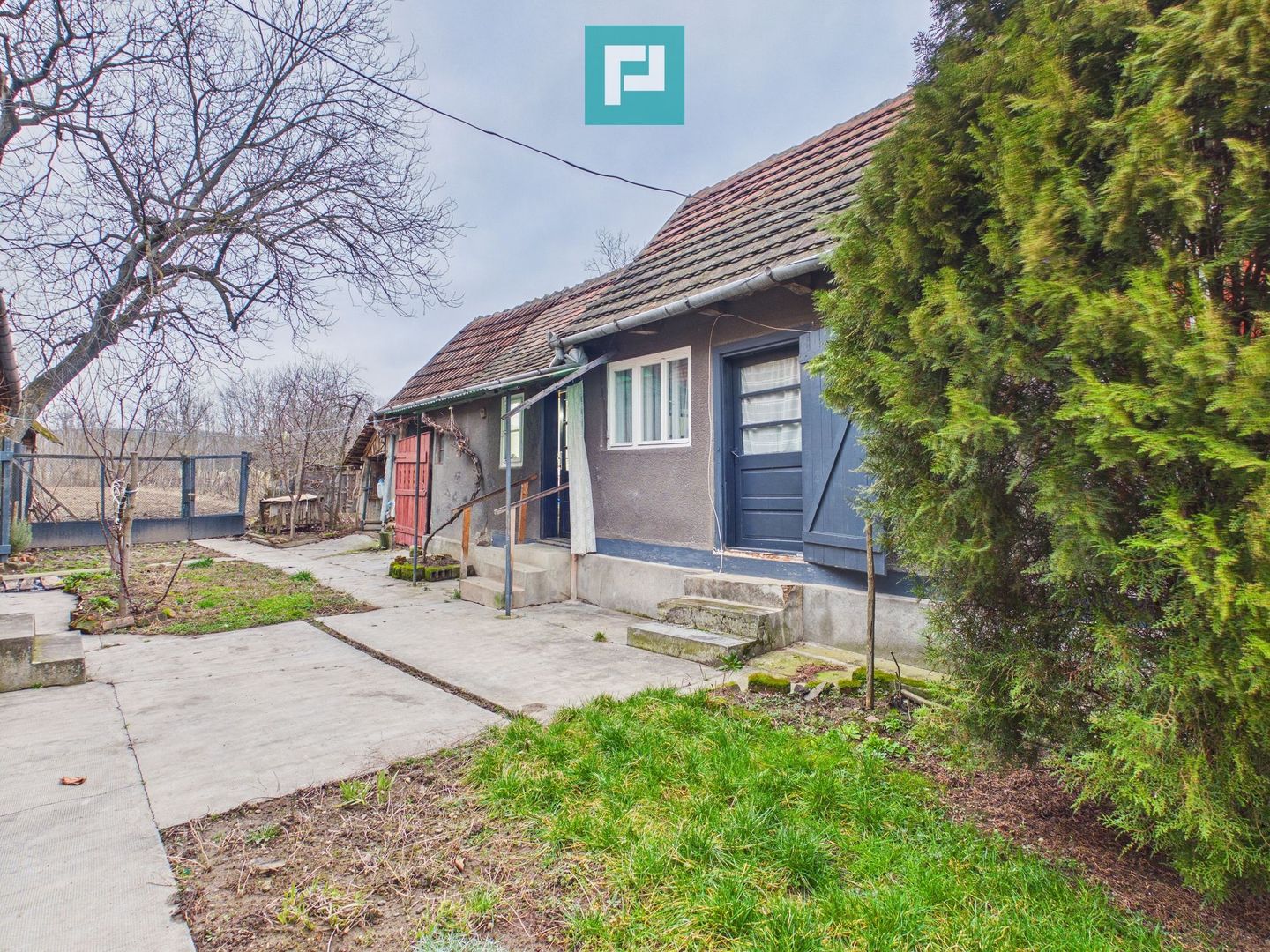 Casă cu 2 corpuri și 4 camere în Tauț - Poză 5