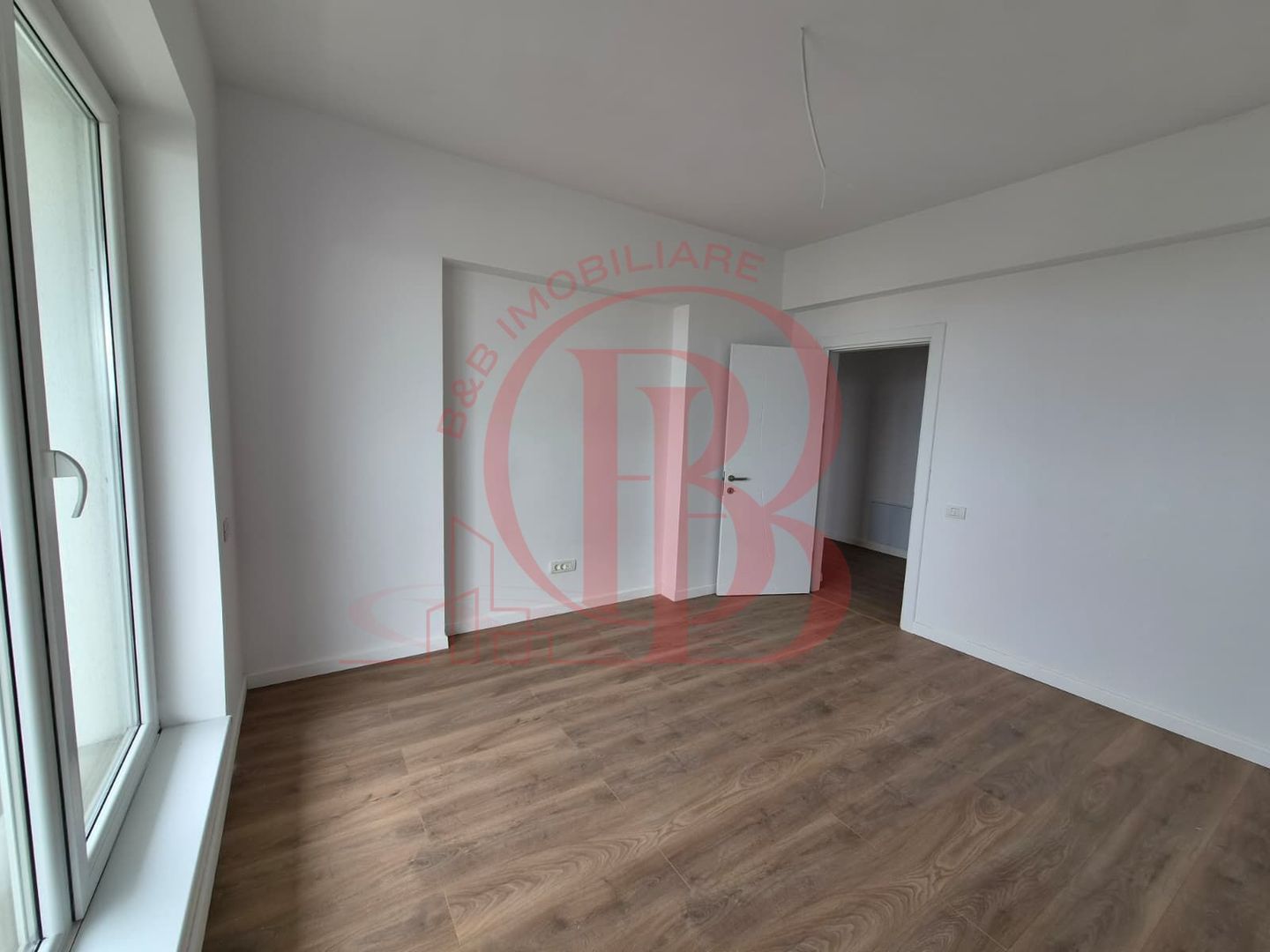 3 camere Loc de parcare inclus Terasa 35mp Liviu Rebreanu - Poză 9