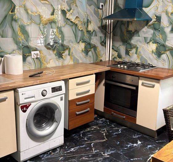 Vanzare Apartament 4 Camere intre Mall Vitan si Metrou Mihai Bravu - Poză 9